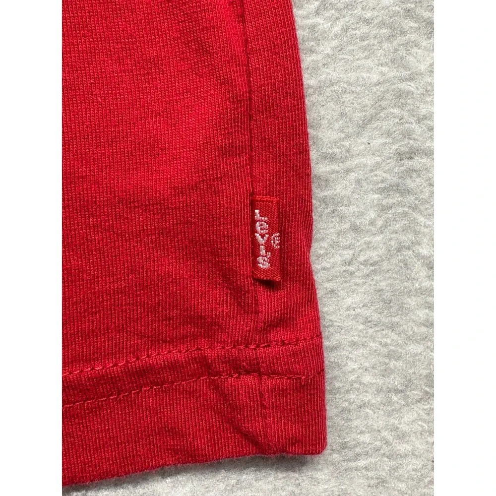 Levis Boys Red Graphic Batwing Logo T-Shirt Size M 10-12 Years Short Sleeve Tee